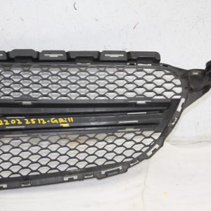 Mercedes C Class W205 AMG Front Bumper Grill A2058881900 Genuine - Image 8