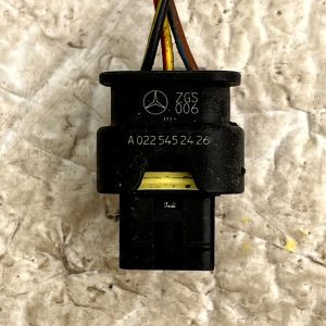 Mercedes C-Class W205 PDC Parking Sensor Loom Plug Connector A0225452426 Genuine - Image 3