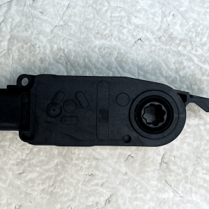 Mercedes CLA C118 X118 W177 HVAC Air Intake Actuator Motor 5878R1000 Genuine - Image 3