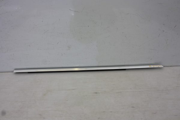 Mercedes-E-Class-W213-Front-Right-Door-Moulding-2016-TO-2020-A2137200224-Genuine-175417756613