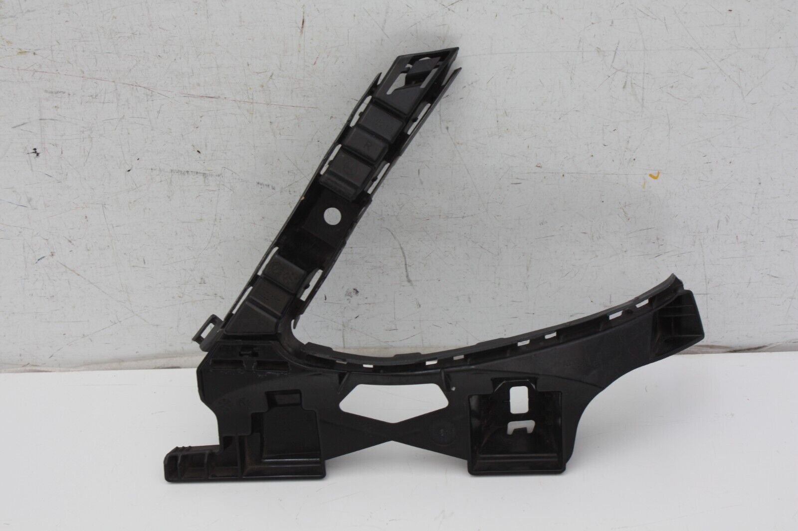 Mercedes E Class W213 Rear Bumper Right Bracket 2016 TO 2020 A2138850165 Genuine