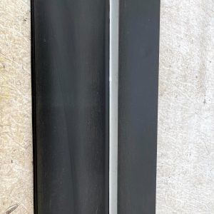 Mercedes GLB X247 Front Right Lower Door Molding Trim 20 ON A2477274601 Genuine - Image 4