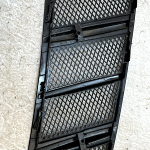 Mercedes GLE W166 Left Bonnet Air Grill 2015 TO 2019 A1668800105 Genuine - Image 8