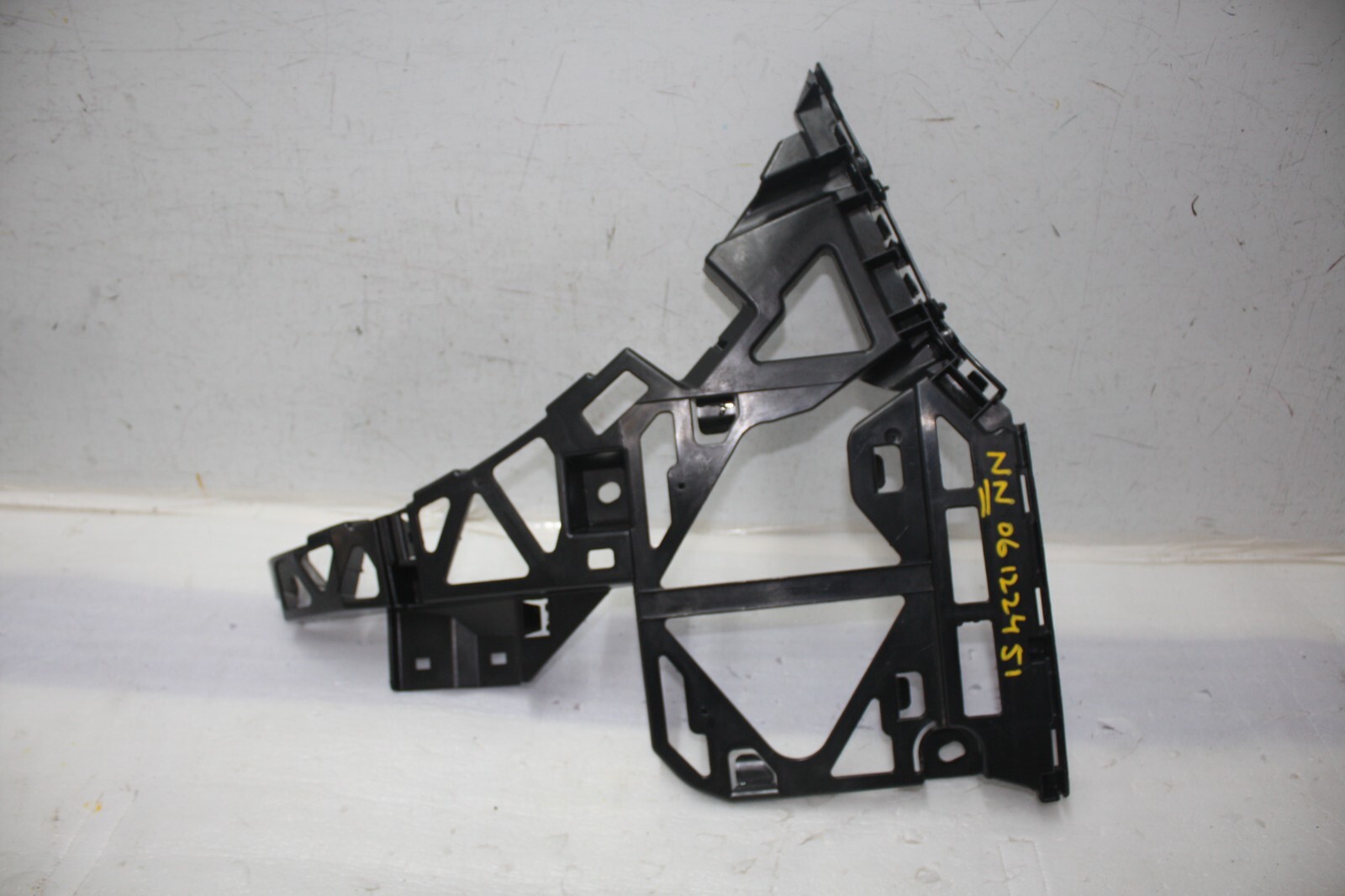 Mercedes GLE W166 Rear Bumper Left Bracket 2015 TO 2019 A1668851721 Genuine