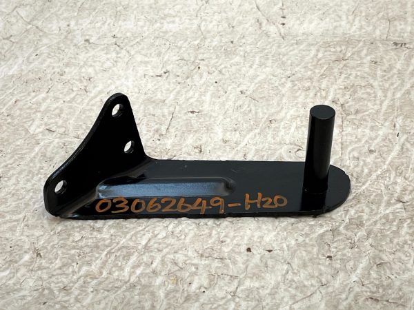 Mercedes Vito W447 Rear Air Filter Housing Bracket 15 TO 20 A4475280840 Genuine 8 Mercedes Vito W447 Rear Air Filter Housing Bracket 15 TO 20 A4475280840 Genuine 178450281473 9