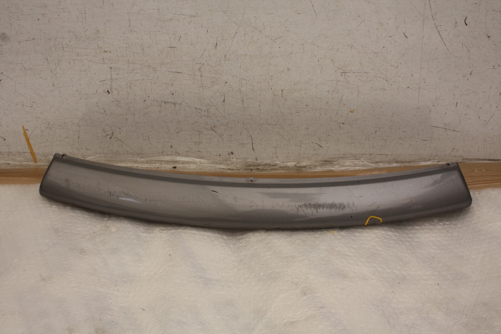 Nissan Note E11 Sport Front Bumper Lower Section 2006-2013 KE540-BH020 *DAMAGED*