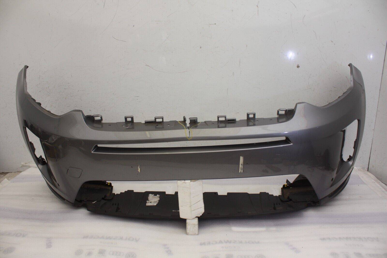 Range-Rover-Discovery-Sport-Front-Bumper-2019-ON-LK72-17F003-AAW-DAMAGED-176434449373