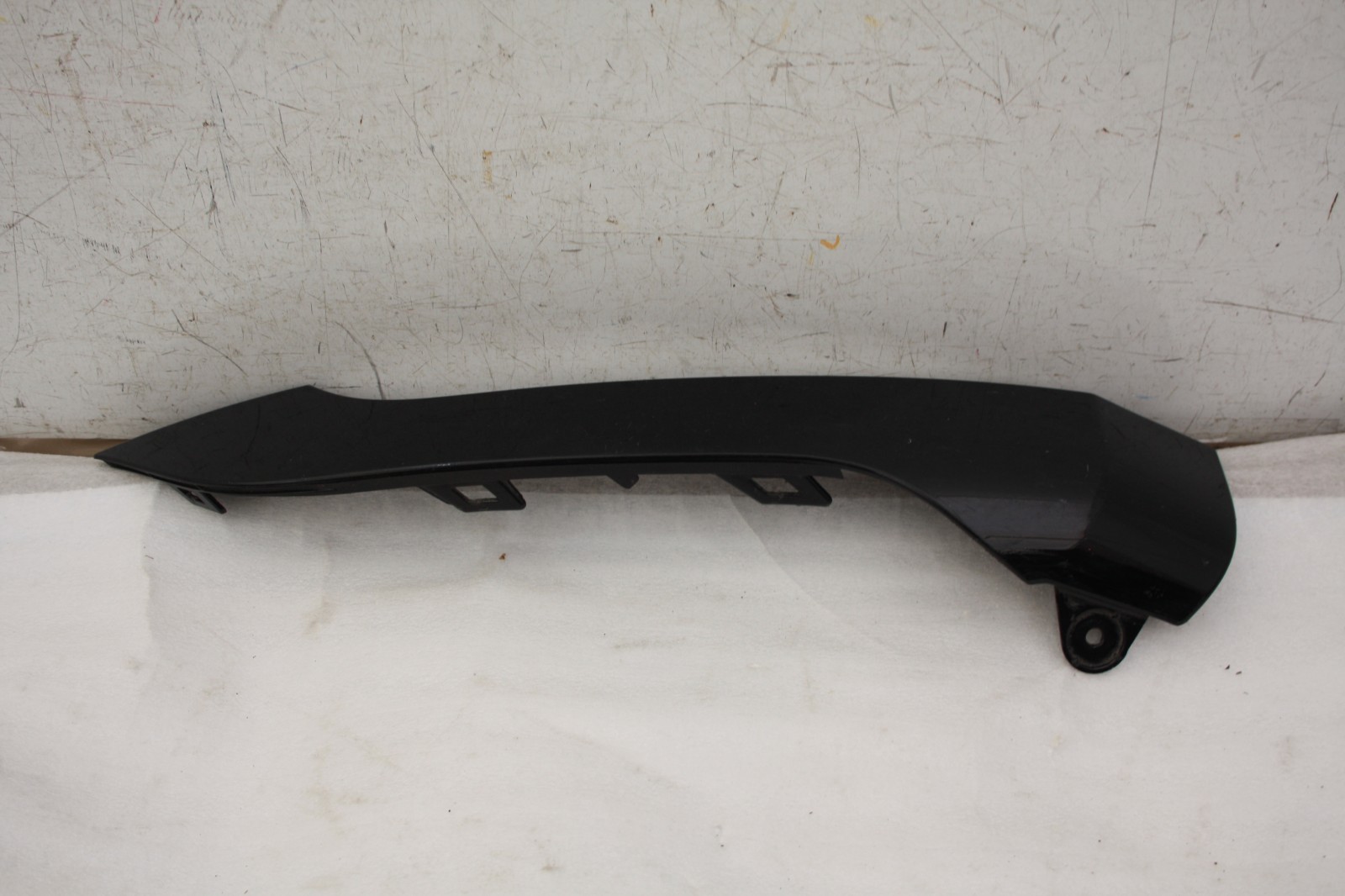 Range Rover Evoque Front Bumper Left Trim 2019 ON K8D2-17E785-AB Genuine