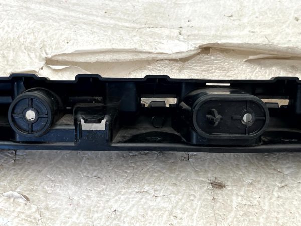 Range Rover Evoque L551 Rear Bumper Mount Bracket 2019 ON K8D2 17E855 A Genuine 178519256733 10
