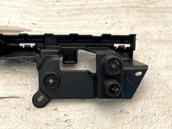 Range Rover Evoque L551 Rear Bumper Mount Bracket 2019 ON K8D2 17E855 A Genuine 178519256733 13