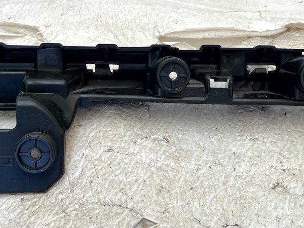 Range Rover Evoque L551 Rear Bumper Mount Bracket 2019 ON K8D2 17E855 A Genuine 178519256733 9