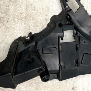 Range Rover Evoque L551 Rear Bumper Right Bracket 2019 ON M8D2-17B930-A Genuine - Image 5