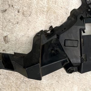 Range Rover Evoque L551 Rear Bumper Right Bracket 2019 ON M8D2-17B930-A Genuine - Image 6