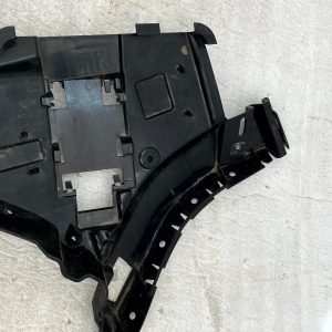 Range Rover Evoque L551 Rear Bumper Right Bracket 2019 ON M8D2-17B930-A Genuine - Image 9
