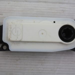 Range Rover Evoque L551 shutter grill Actuator Motor 5877R1007A Genuine - Image 1