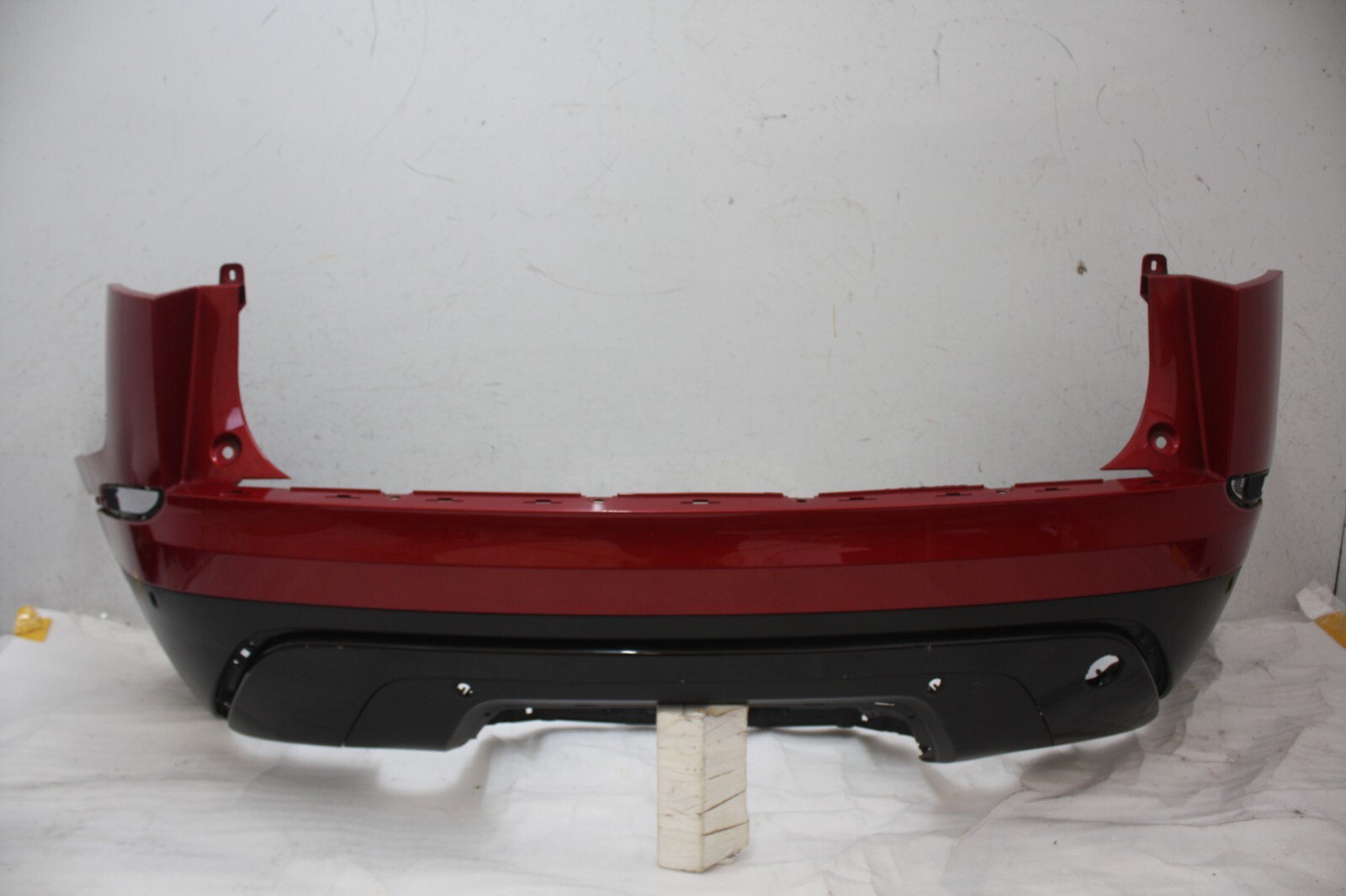 Range Rover Velar Rear Bumper 2017 TO 2023 J8A2-17A958-AB Genuine