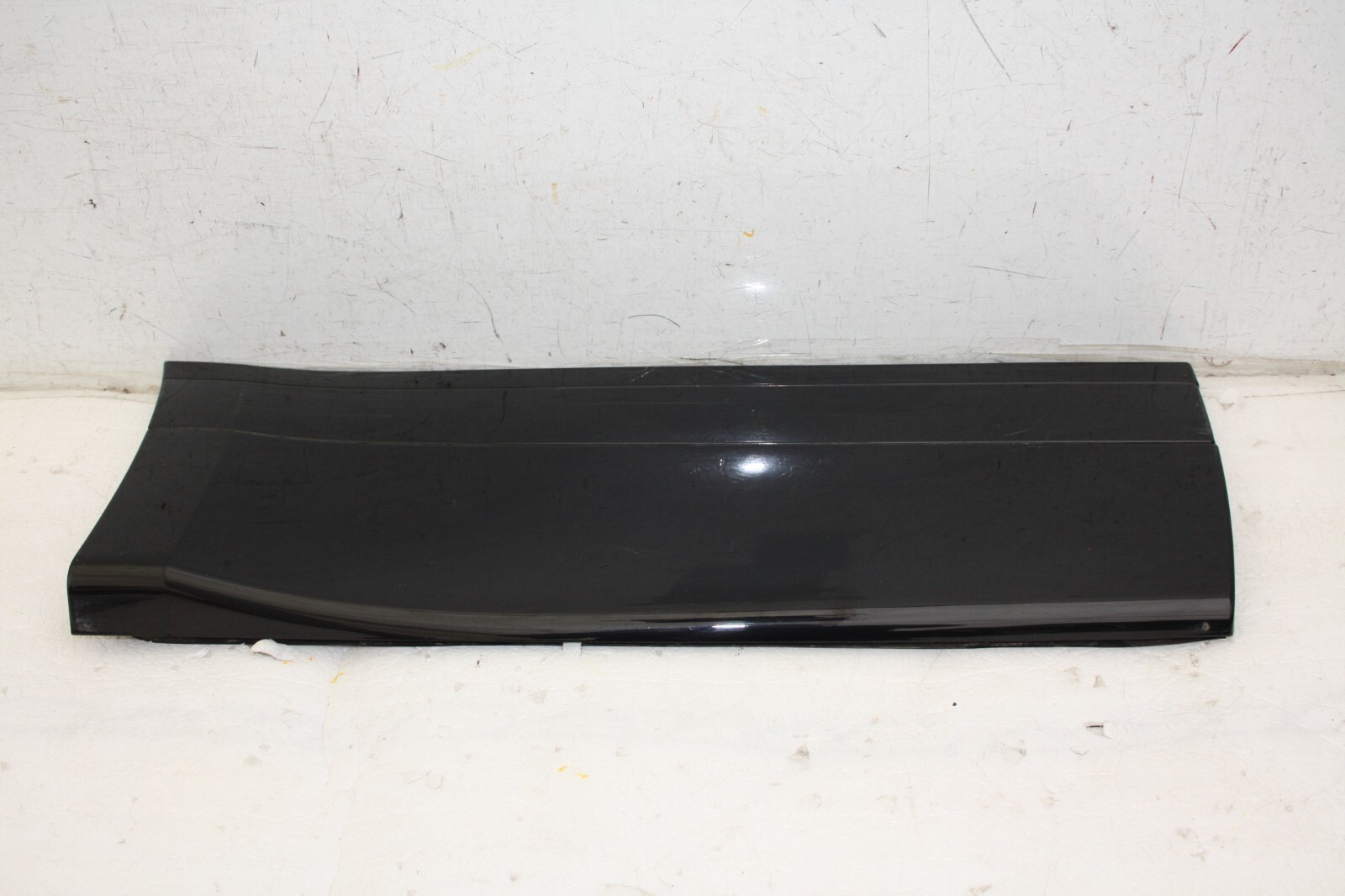 Range Rover Velar Rear Right Side Door Moulding 2017-2023 J8A2-274A48-B Genuine
