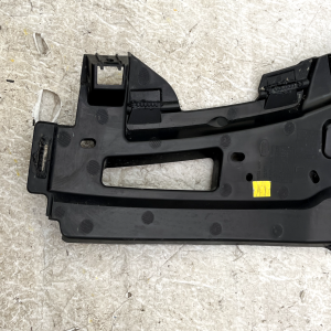 Range Rover Vogue L460 Front Left Bumper Bracket 2022 ON M8E2-17C863-A Genuine - Image 10