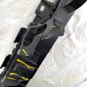 Renault Clio Mk4 Rear Bumper Center Support Bracket 2013 TO 2016 850424459R - Image 6