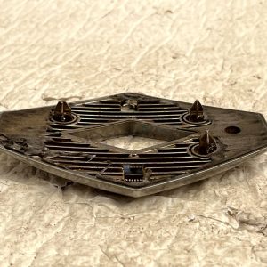 Renault Kadjar Rear Trunk Boot Lid Emblem Badge 2015-2019 908895927R Genuine - Image 10