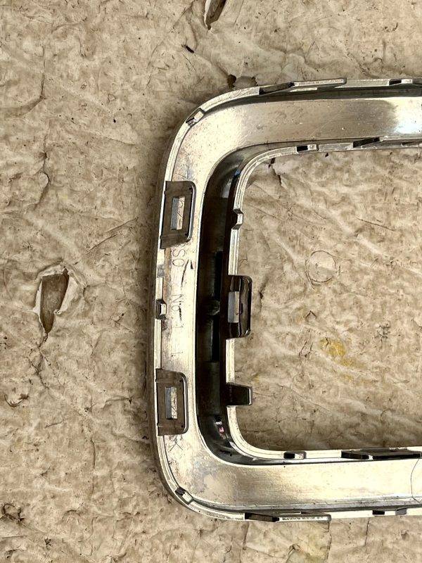 Suzuki Ignis 3 Front Left Radiator Grille Chrome Trim 72162 73S0 Genuine 178507815353 7