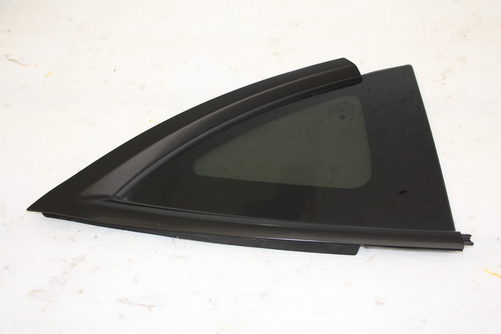 Tesla Model Y Rear Left Quarter Window 2022 TO 2025 1600808-00-C Genuine
