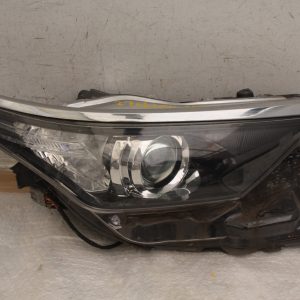 Toyota Auris Right Side Headlight 2015 TO 2019 81110-02K40 Genuine *DAMAGED*