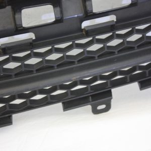Toyota Corolla Verso Front Bumper Grill 2007 TO 2009 53111-0F030 Genuine - Image 7