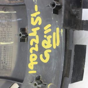 Toyota Corolla Verso Front Bumper Grill 2007 TO 2009 53111-0F030 Genuine - Image 9