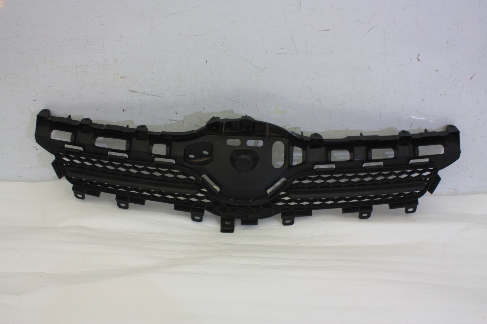 Toyota Corolla Verso Front Bumper Grill 2007 TO 2009 53111-0F030 Genuine