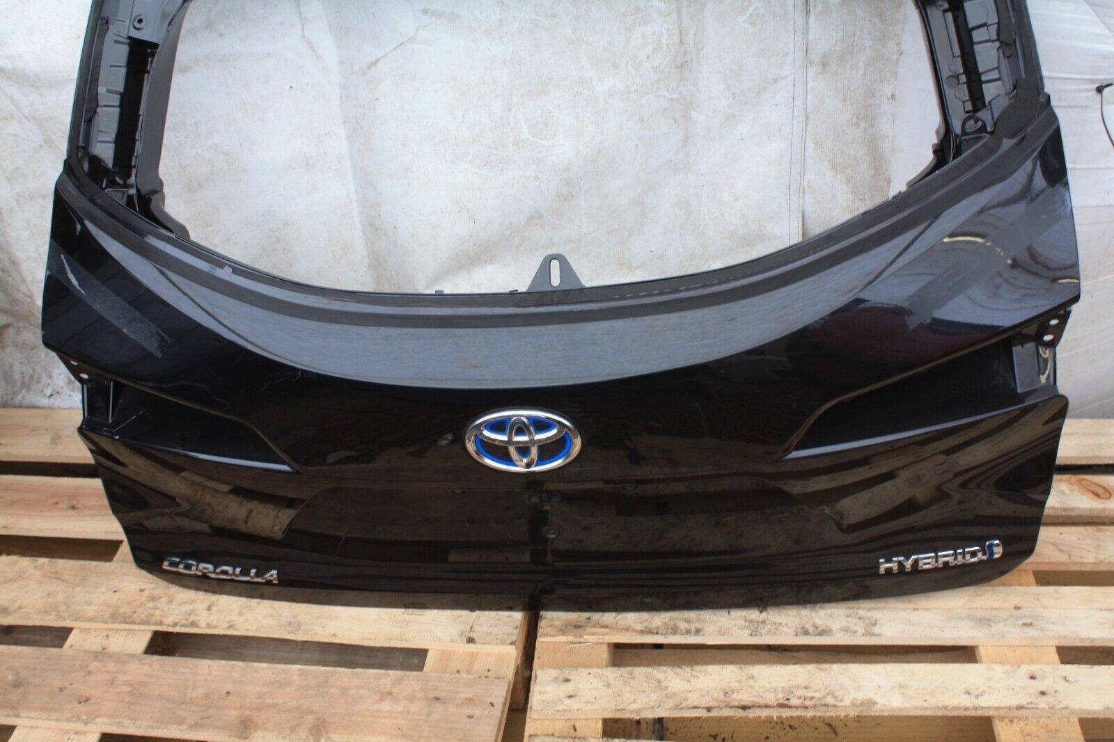 Toyota-Corolla-hybrid-bootlid-Tailgate-67149-02140-Genuine-175756734173-3