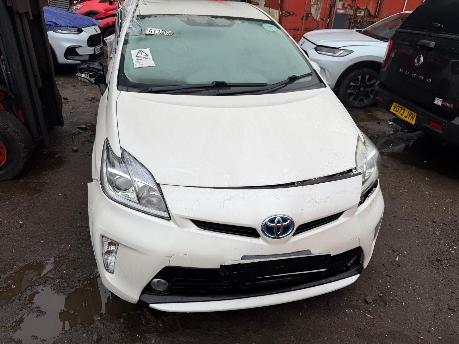 Toyota Prius 1.8L Hybrid Accident Damaged Breaking Parts
