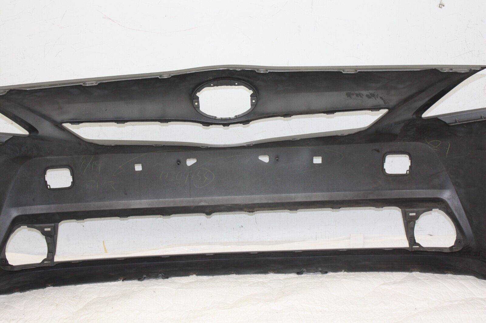 Toyota-Prius-Plus-Front-Bumper-52119-47240-Genuine-DAMAGED-176594527463-10