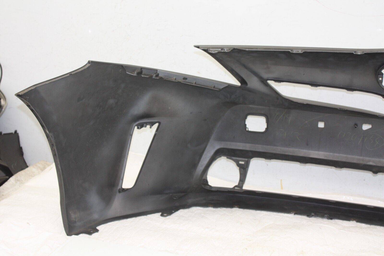 Toyota-Prius-Plus-Front-Bumper-52119-47240-Genuine-DAMAGED-176594527463-11