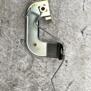 Toyota Prius Wiring Harness Clamp Bracket 82715-47390 Genuine - Image 6