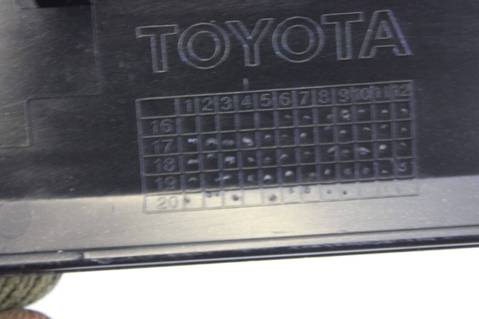 Toyota-Yaris-Rear-Left-Door-Moulding-2017-TO-2020-75744-0D011-Genuine-175611639113-7