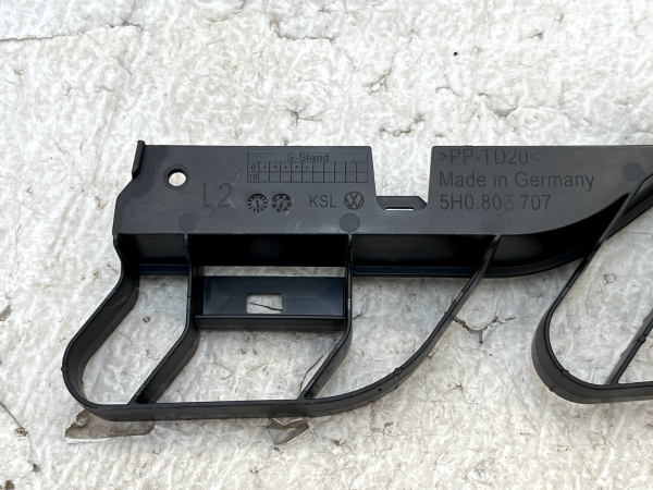 VW Golf MK8 Front Left Bumper Support Bracket 2020 TO 2024 5H0805707 Genuine 178519016993 8