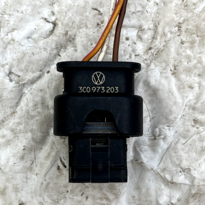 VW PASSAT B6 PDC Sensor Wiring Loom Plug Connector 3C0973203 Genuine 10 VW PASSAT B6 PDC Sensor Wiring Loom Plug Connector 3C0973203 Genuine - Image 2