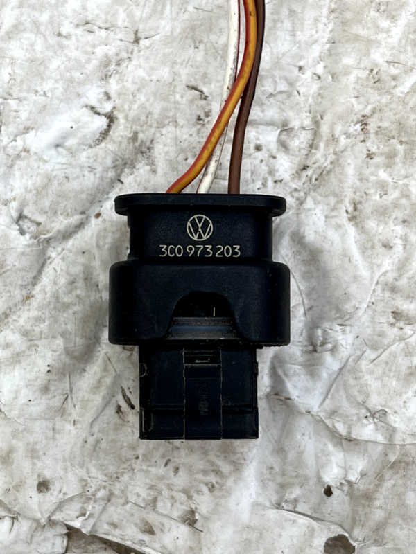 VW PASSAT B6 PDC Sensor Wiring Loom Plug Connector 3C0973203 Genuine 1 VW PASSAT B6 PDC Sensor Wiring Loom Plug Connector 3C0973203 Genuine 178560614283 2