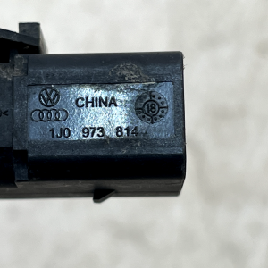 VW Passat Wiring Loom Plug Connector 1J0973814 Genuine - Image 9
