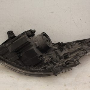 Vauxhall Vivaro Right Side Headlight 95527870 Genuine - Image 18