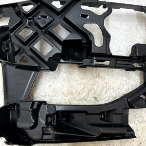 Volkswagen Golf MK7 Front Right Bumper Support Bracket 17-20 5G0807724F Genuine - Image 4