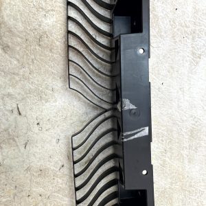 Volkswagen Golf MK8 Rear Bumper Center Bracket 2020 TO 2024 5H6807863 Genuine - Image 9