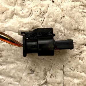Volkswagen ID.3 Bumper Parking Sensor Plug Connector 2021 ON 1EA973703D Genuine - Image 4