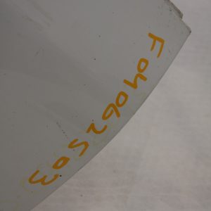Volo XC90 Rear Bumper Lower Section 2015 ON 31353430 Genuine *DAMAGED* - Image 13