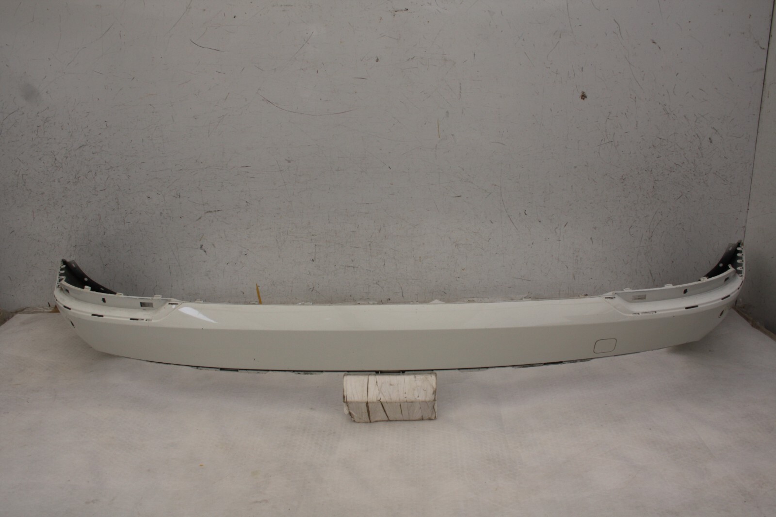 Volo XC90 Rear Bumper Lower Section 2015 ON 31353430 Genuine *DAMAGED*