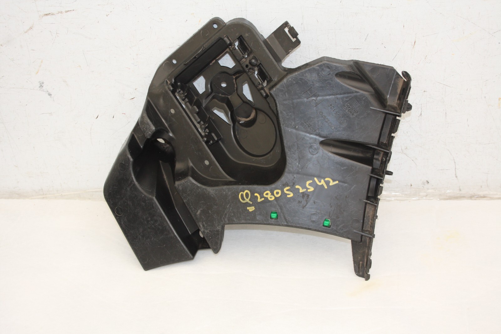 Volvo V40 Rear Bumper Right Bracket 2012 TO 2016 31395104 Genuine