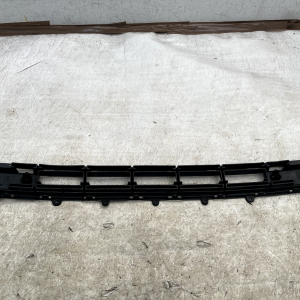 Volvo XC40 Front Bumper Grille 2018 ON 31449342 Genuine - Image 7