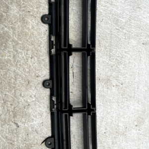 Volvo XC40 Front Bumper Grille 2018 ON 31449342 Genuine - Image 10