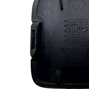 Volvo XC40 Rear Bumper Tow Hook Eye Cap Cover 2018 ON 31449335 Genuine - Image 6